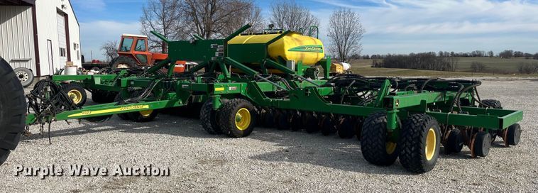 2006 John Deere 1990 CCS  air seeder - LD9864