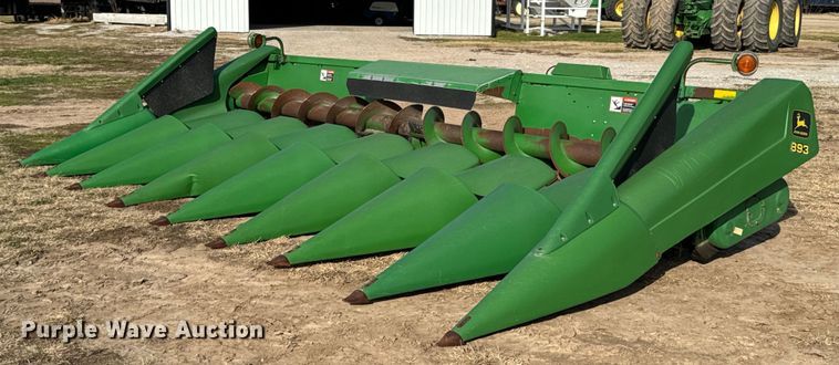 1996 John Deere 893  corn head - OD9829