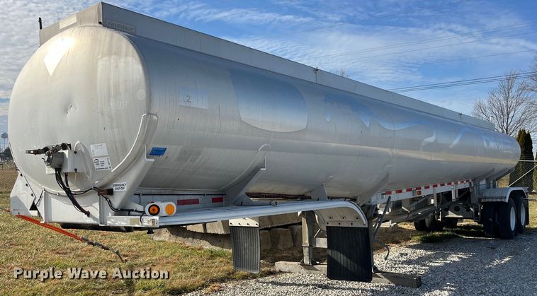 1992 Fruehauf  tank trailer - DP2176
