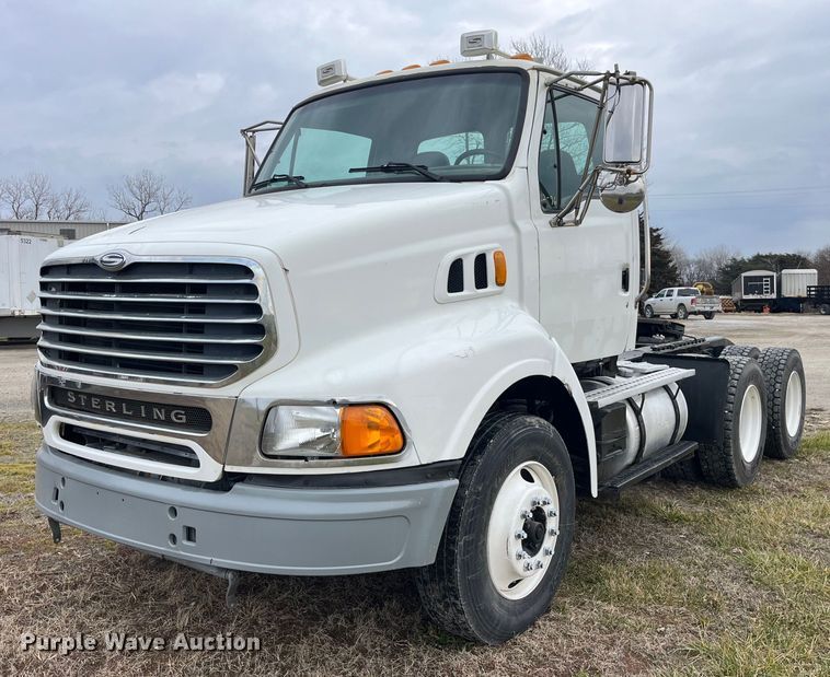 2003 Sterling A-Line  semi truck - DP2180