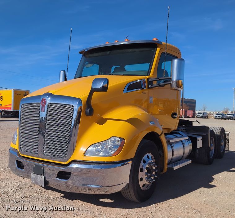 2019 Kenworth T680  semi truck - OD9114