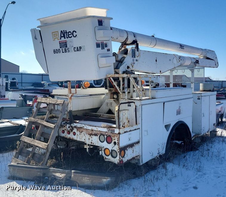 Altec AA755L  bucket truck bed - KT9643