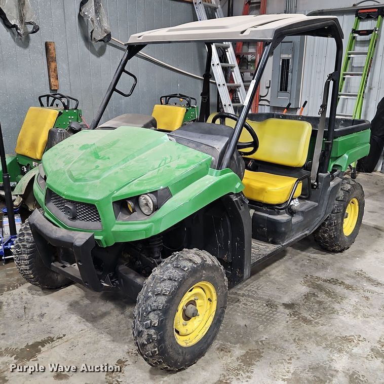 2013 John Deere Gator  utility bed pickup truck - LB9704