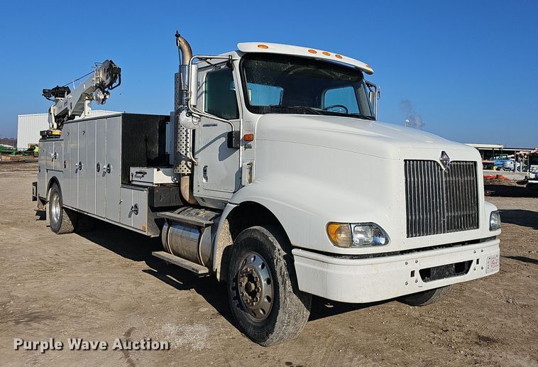 2007 International 9200i SBA utility / service truck - NP9301