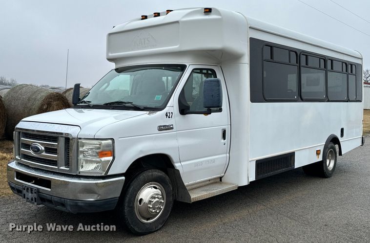 2012 Ford E450  shuttle bus - OD9897