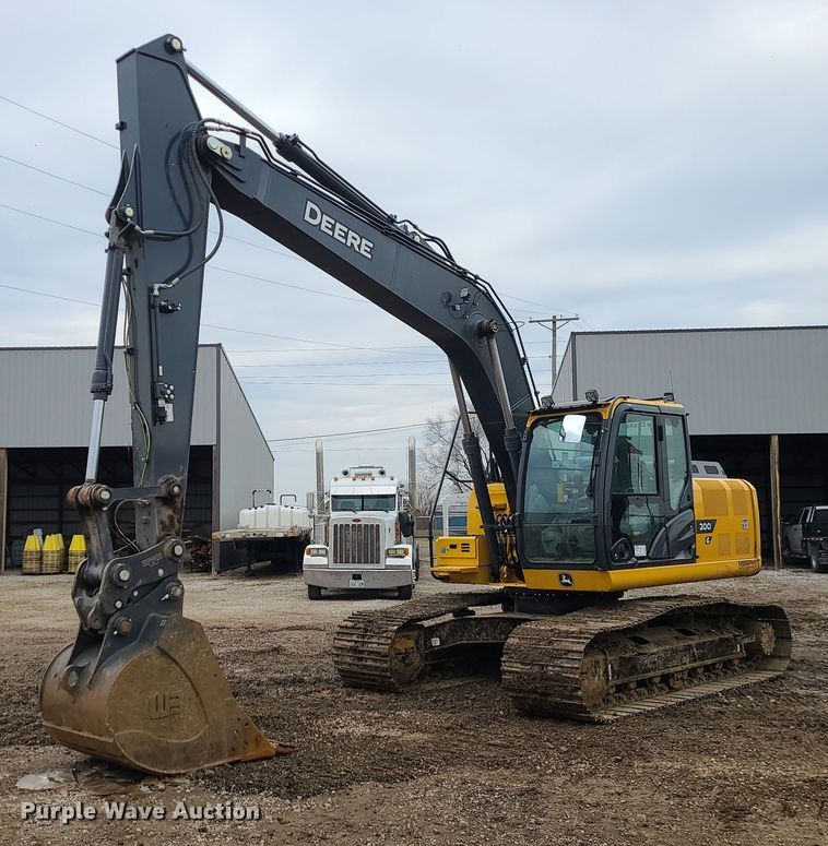 2022 John Deere 200G  excavator - DN8265