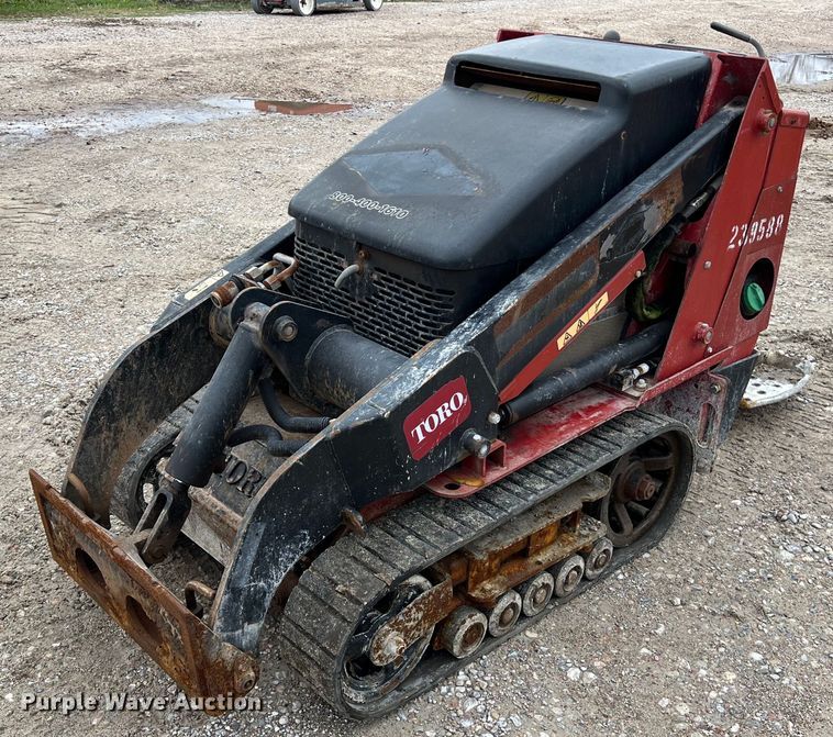 Toro Dingo TX 525  compact utility loader - KV9942