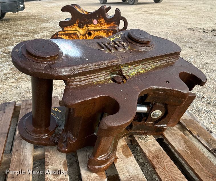 JRB  excavator quick coupler - NI9695