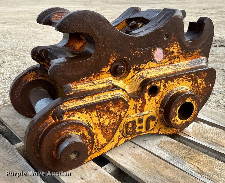 JRB  excavator quick coupler - NI9696