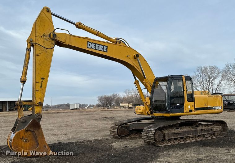 1998 John Deere 230LC  excavator - NI9708