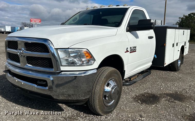 2016 Dodge Ram 3500HD  utility bed pickup truck - OI9500