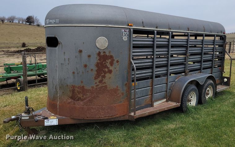 1994 CM livestock trailer - DL7826