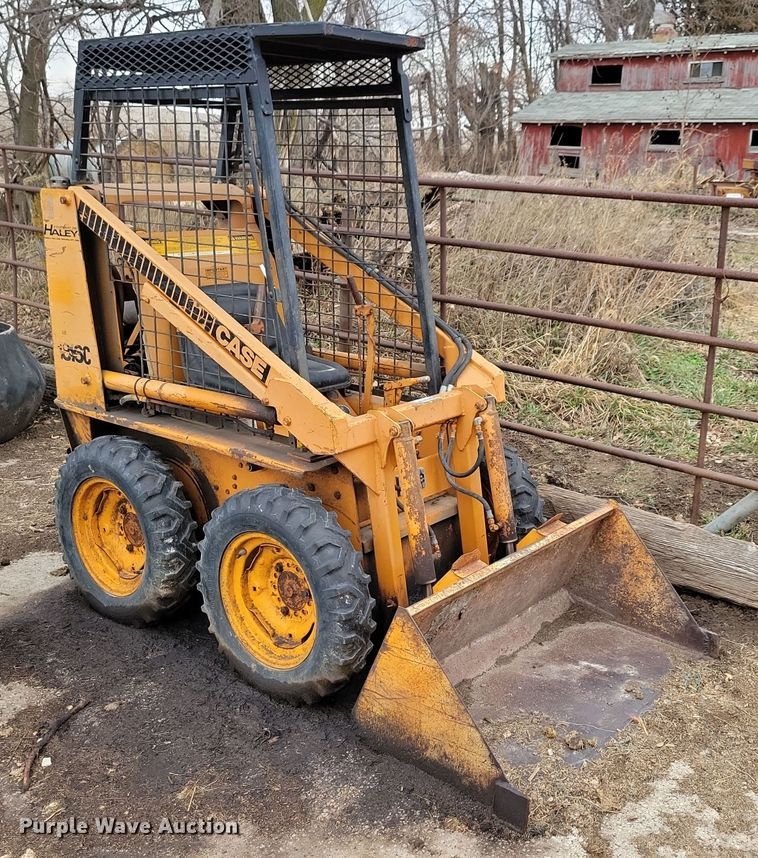 1982 Case 1816C skid steer loader - DL7830