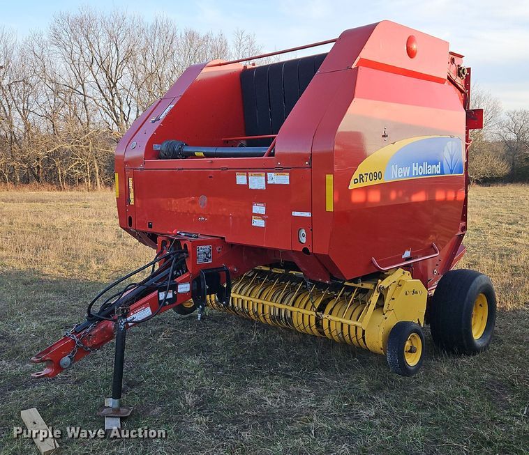 2008 New Holland BR7090 round baler - LB9713