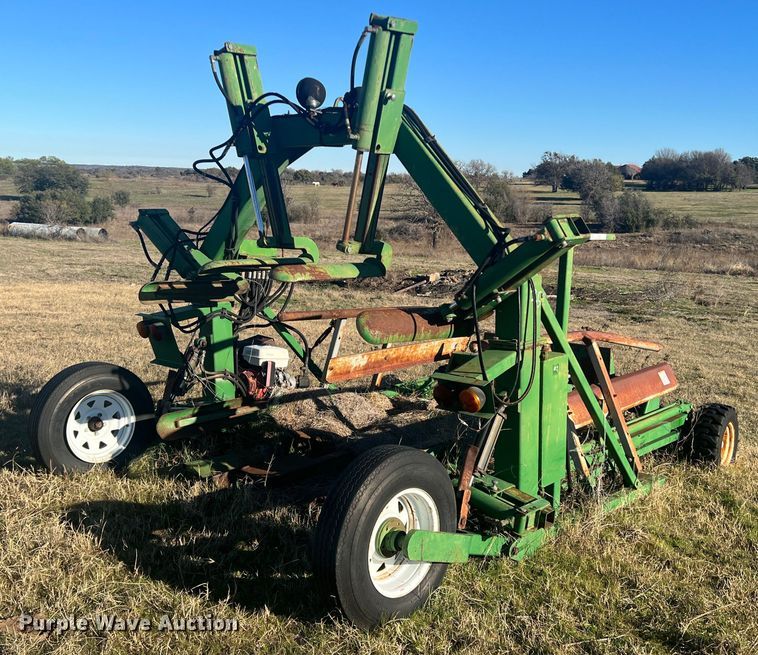 Alberta Ag-Industries Ltd. 9100 silage bagger  - LW9282