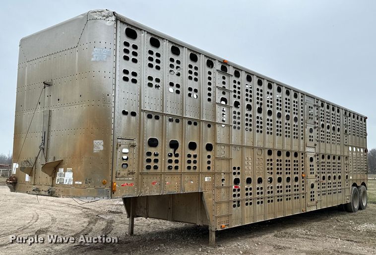 1991 Wilson livestock trailer - OD9902