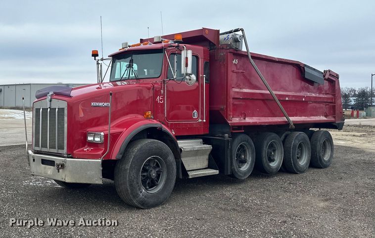 1994 Kenworth  T800 dump truck - LO9460