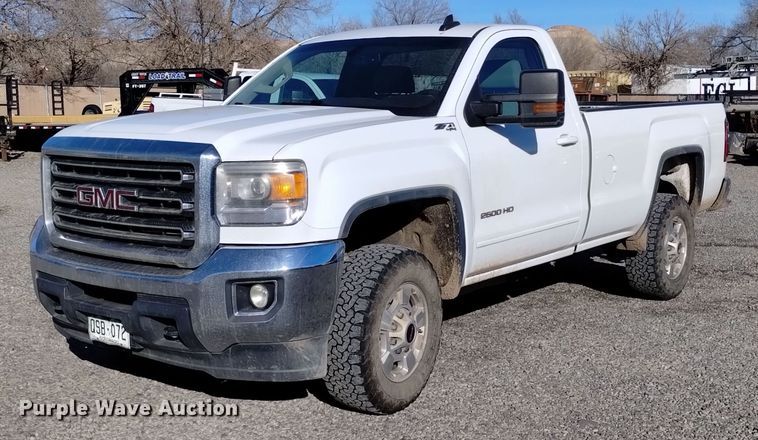 2015 GMC Sierra 2500HD SLE pickup truck - DK8977
