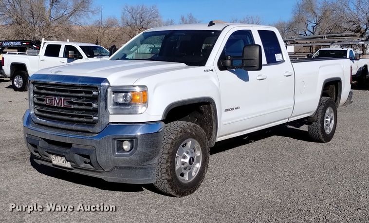 2015 GMC Sierra 2500HD SLE Double Cab pickup truck - DK8978
