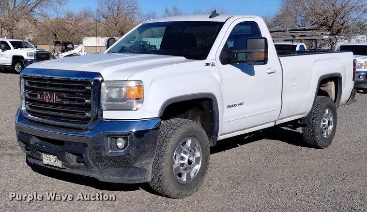 2015 GMC Sierra 2500HD SLE  pickup truck - DK8979