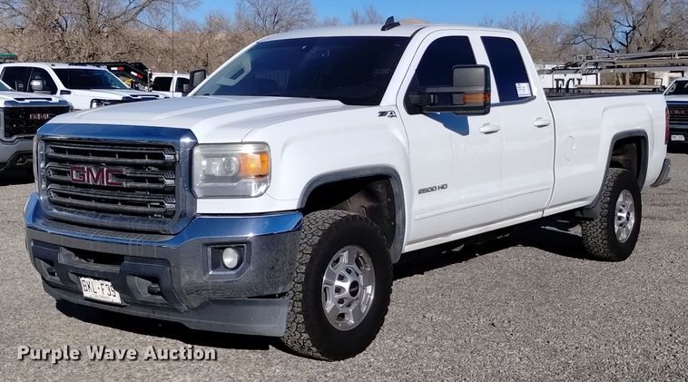 2015 GMC Sierra 2500HD SLE  Double Cab pickup truck - DK8980