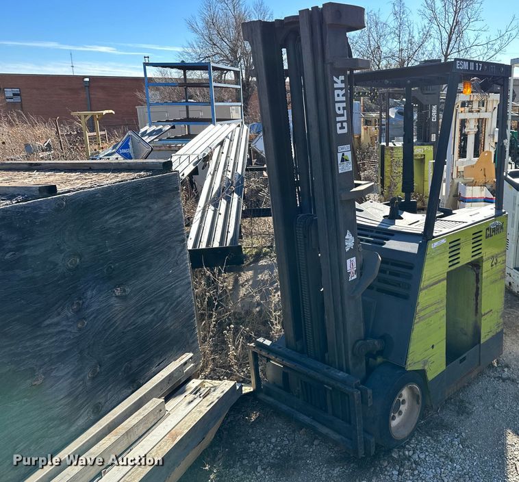 Clark ESMII-17 order picker - LK9757