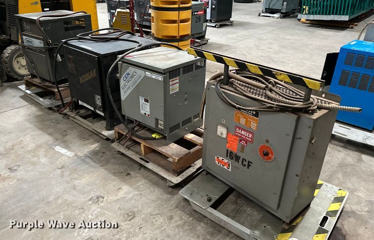 (4) forklift battery chargers  - LK9766