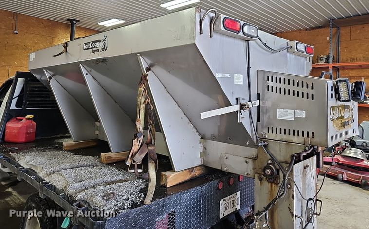 2018 Buyers SaltDogg S.S spreader - NE9404