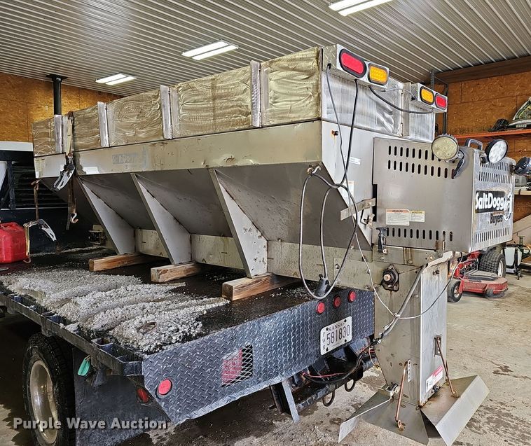 2011 Buyers  SaltDogg S.S spreader - NE9405
