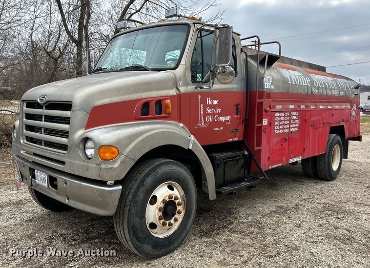 1999 Sterling L7501 fuel truck - NE9693