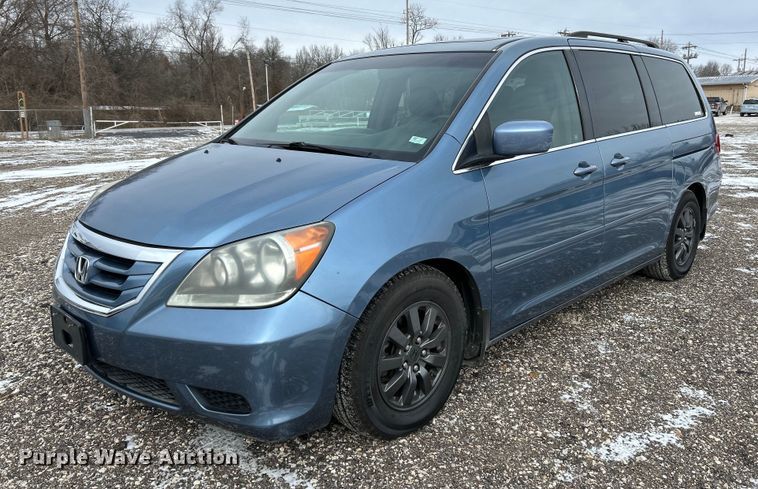 2009 Honda  Odyssey van - NE9710