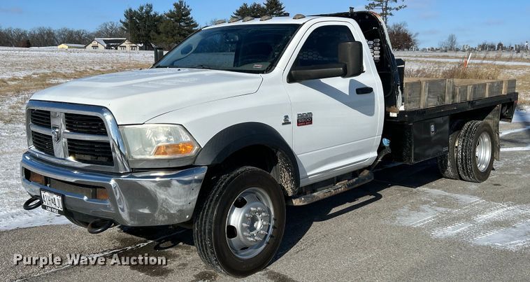 2012 Dodge Ram 5500HD flatbed truck - NE9728