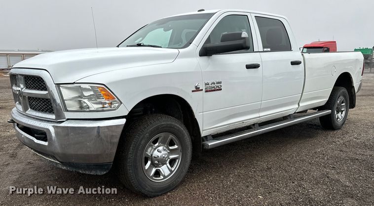 2016 Ram 2500  Crew Cab pickup truck - NI9737