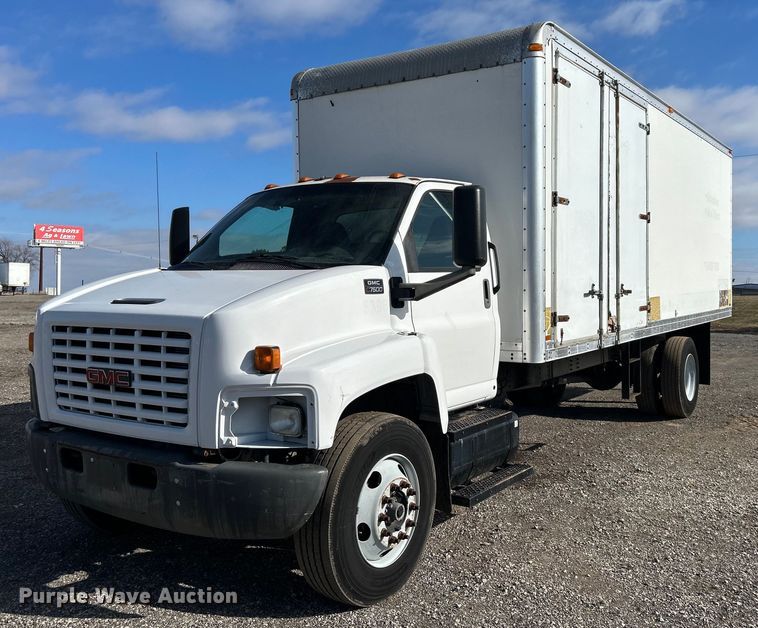 2007 GMC  C7500 box truck - OI9531