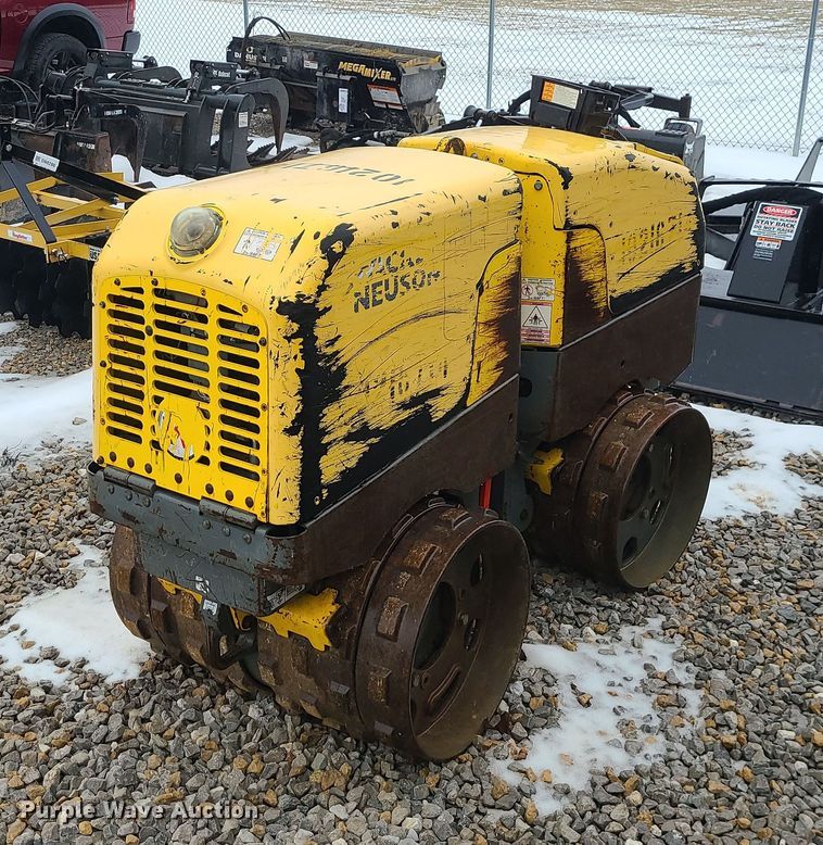 Wacker Nueson double drum vibratory roller - DN8285