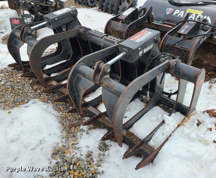 2018 Bobcat  skid steer rock grapple bucket - DN8290