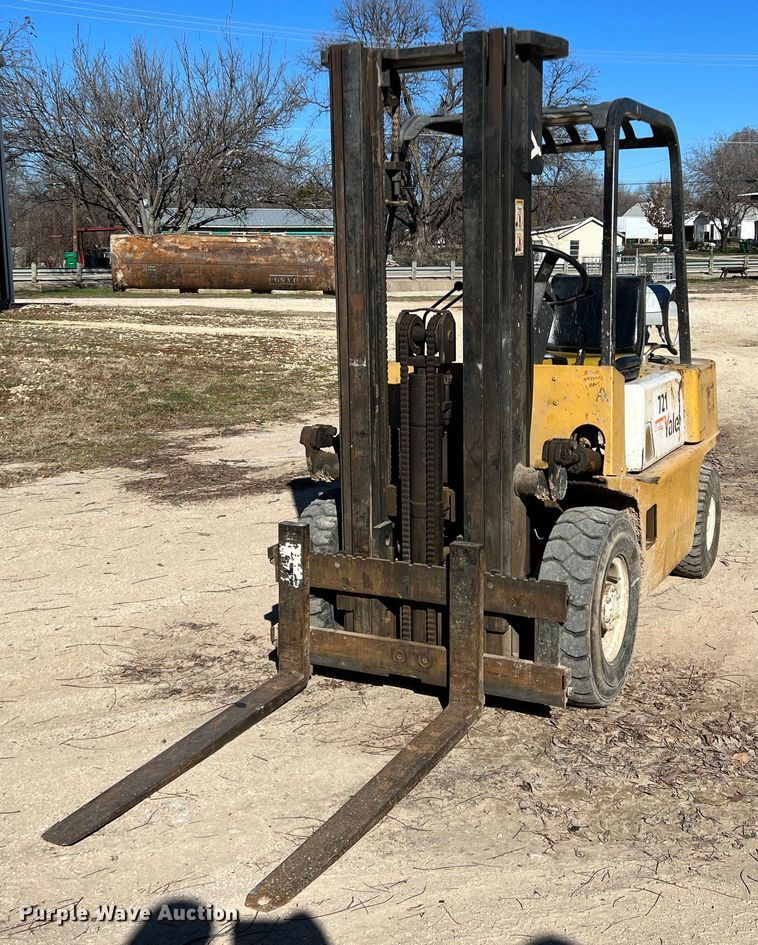 Yale  GP050RDNUAE086 forklift - JT9037