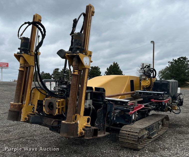 2010 Vermeer  D24X40 Navigator Series II directional boring unit - KH9666
