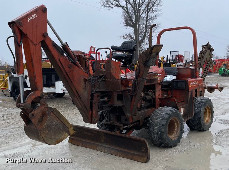 1986 Ditch Witch  4010DD trencher - LV9975