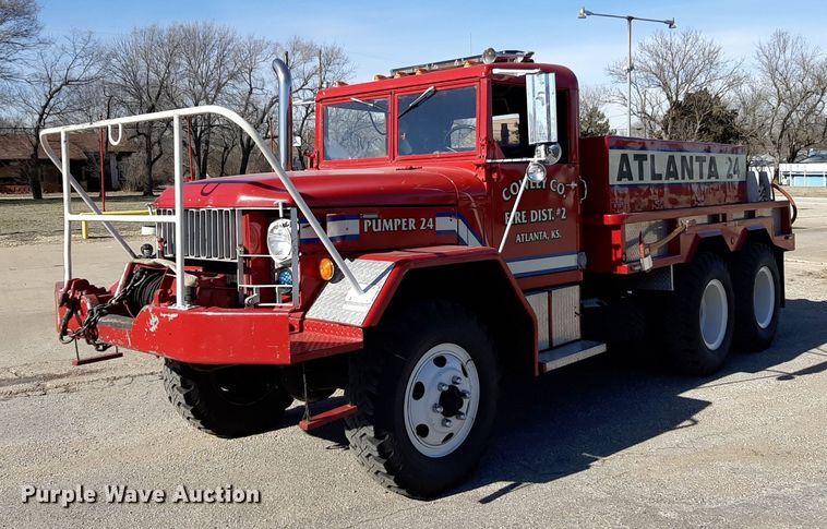 1956 Kaiser brush fire truck - LY9035