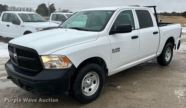2017 Dodge Ram 1500 Crew Cab pickup truck - NS9189