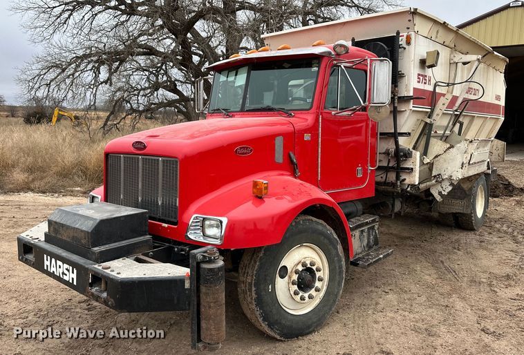 2002 Peterbilt 330 feed mixer truck - EK9935