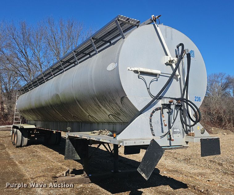 2001 Ledwell LW44 AA feed delivery trailer - NP9357