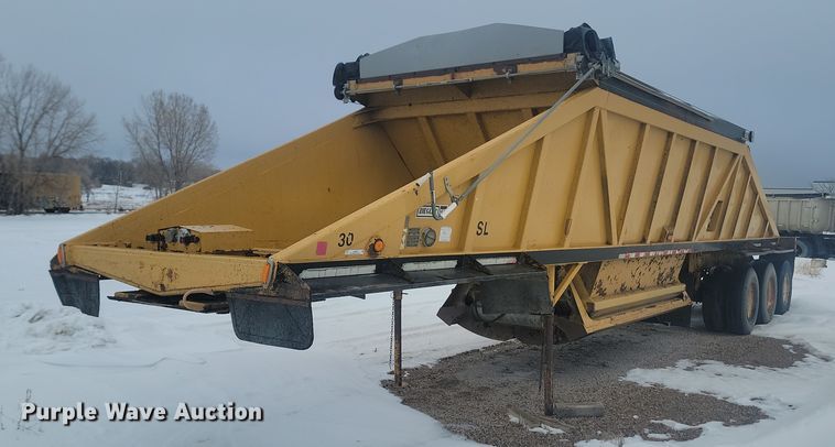 1997 Ranch Manufacturing bottom dump trailer - LA9562
