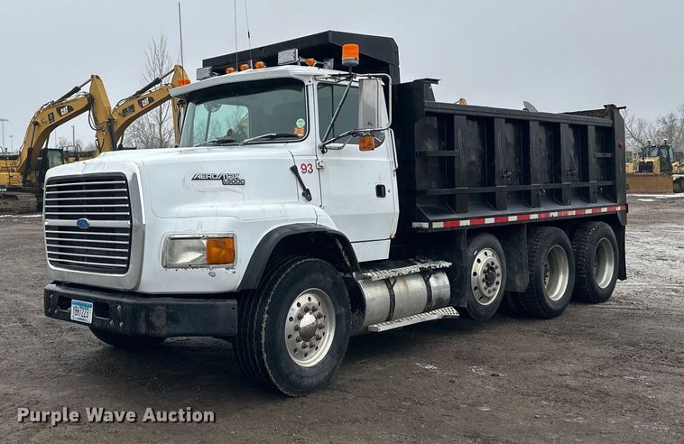 1993 Ford Aeromax L9000 dump truck - LO9477