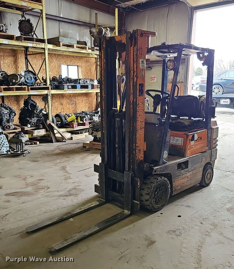Toyota 5FGC15 forklift - DK0526