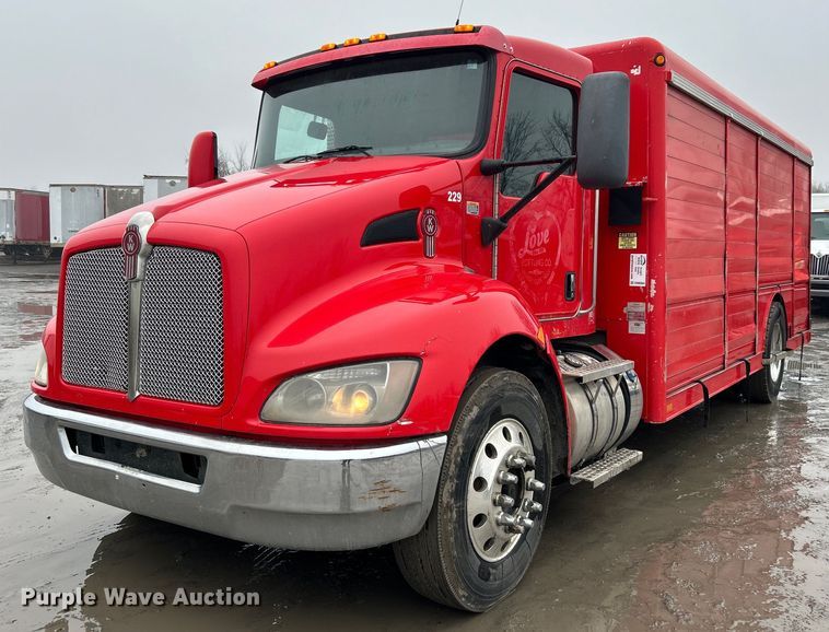 2013 Kenworth T370 delivery truck - DN0664
