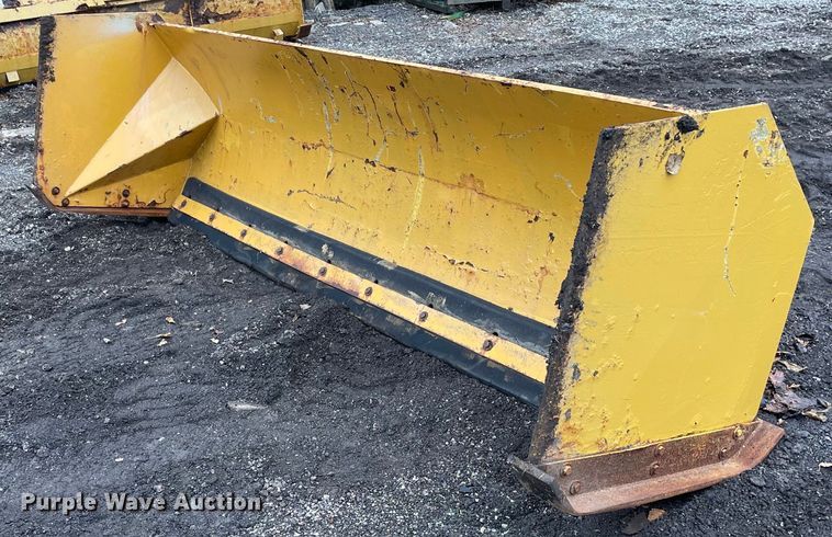 Protech  120" W skid steer snow pusher - DS5383
