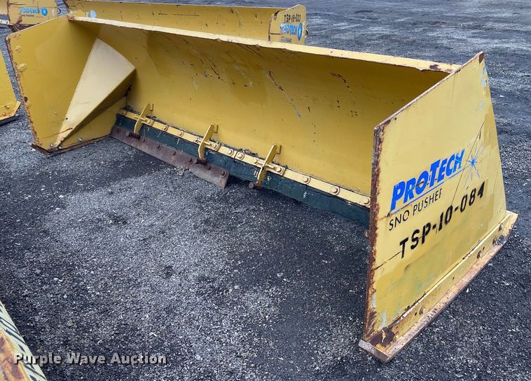 Protech  120" W skid steer snow pusher - DS5418