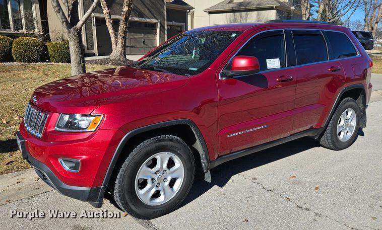 2015 Jeep Grand Cherokee Laredo SUV - DS6482